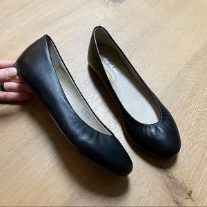 Boden Black Leather Ballet Flats